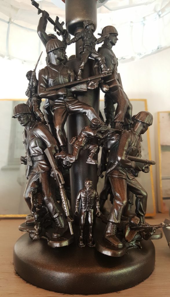Lampefod EJdesigns Soldat bronze look